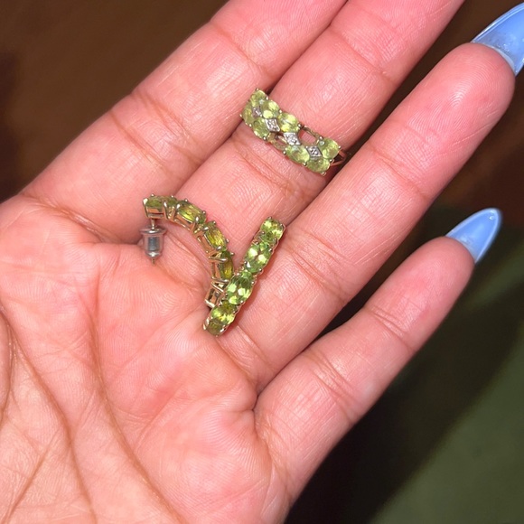 10k GOLD Beautiful earrings and ringset
